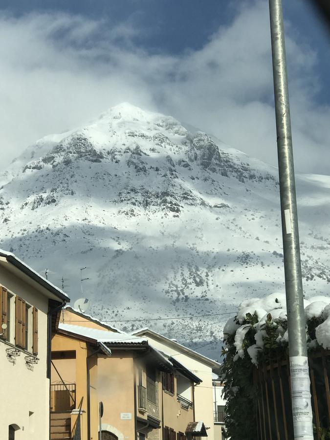 B&B Mo•Si Massa d'Albe Eksteriør billede